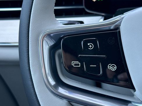 New 2025 Volvo EX90 Plus image 27