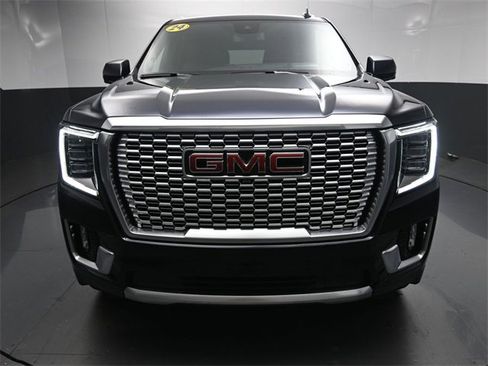 Used 2024 GMC Yukon Denali image 32
