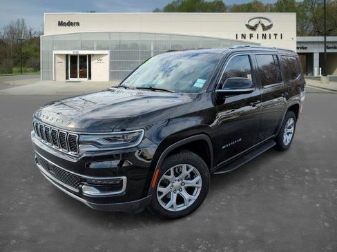 Used 2022 Jeep Wagoneer Series II w/ Flexible Seating Group image 1