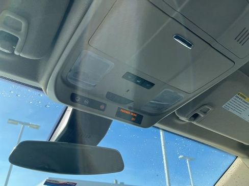 Used 2016 Buick Envision Premium image 16