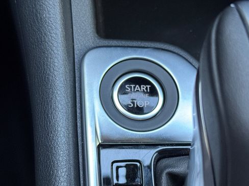 New 2025 Nissan Sentra SR image 17