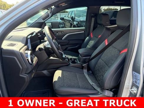 Used 2024 Chevrolet Colorado Z71 w/ Z71 Convenience Package 2 AWD/4WD image 14