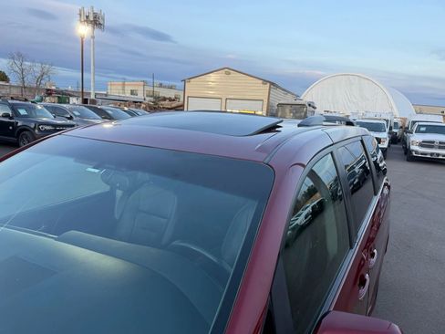 Used 2015 Toyota Sienna SE Premium image 19