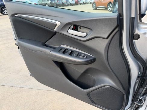 Used 2020 Honda Fit LX image 12