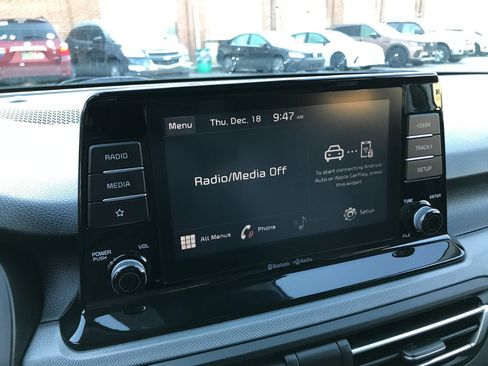 Used 2022 Kia Seltos LX image 17