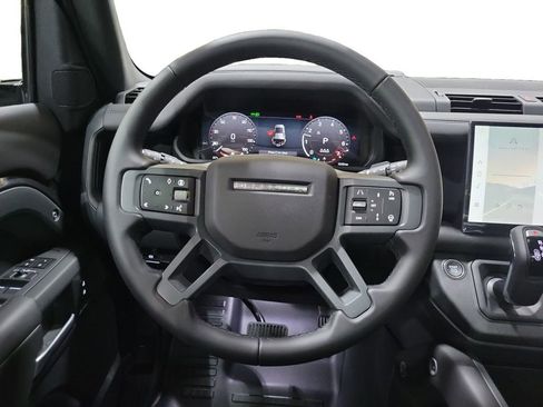 New 2025 Land Rover Defender 110 S image 23