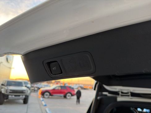 Used 2023 Lincoln Navigator Reserve image 24