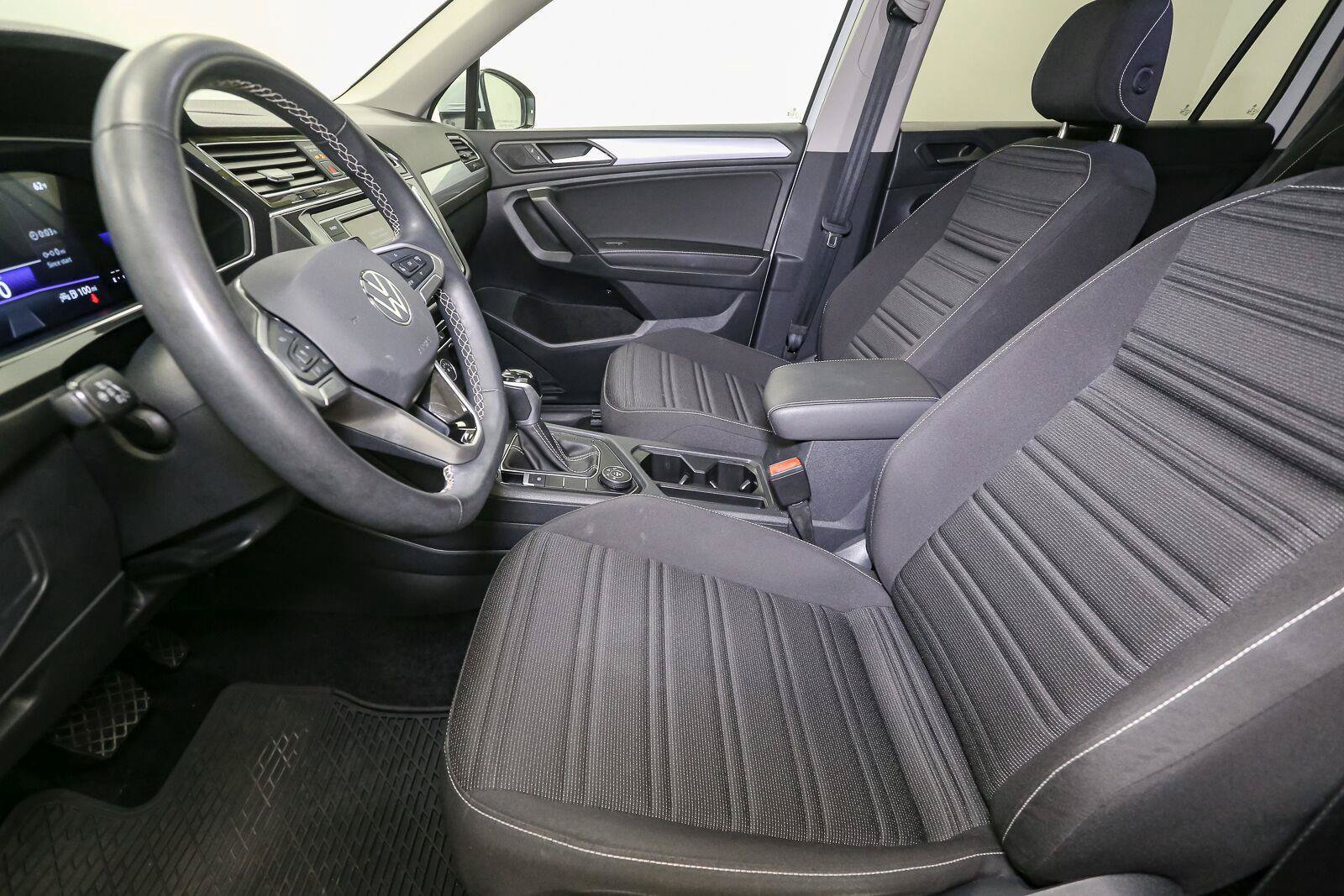 Certified 2024 Volkswagen Tiguan S AWD/4WD image 44