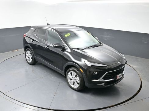 Used 2025 Buick Encore GX Preferred AWD/4WD image 45