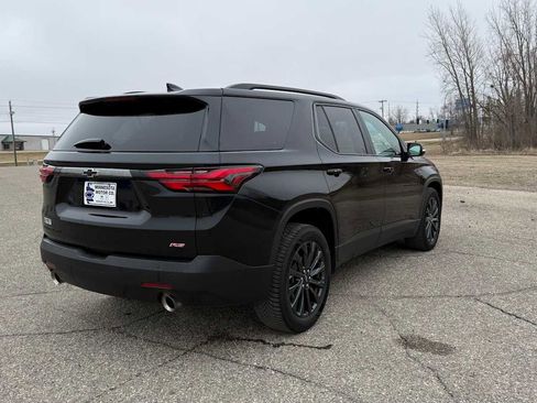 Used 2023 Chevrolet Traverse RS AWD/4WD image 4