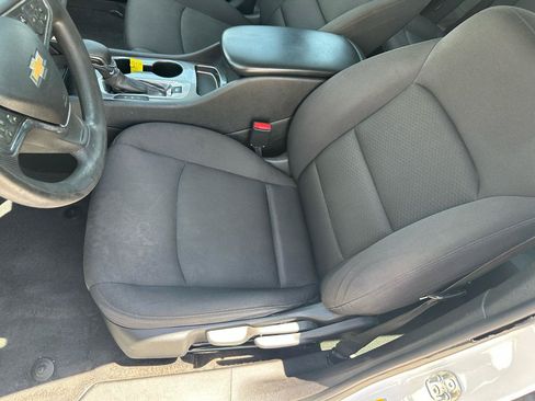 Used 2023 Chevrolet Malibu LS FWD image 16