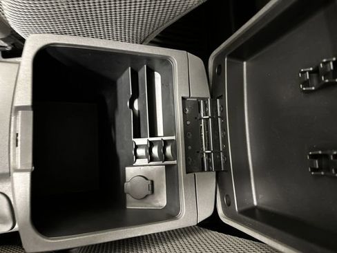 Used 2018 Nissan Frontier SV w/ Value Truck Package image 32