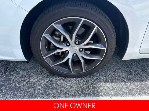 Used 2022 Acura ILX w/ Premium Package FWD image 5