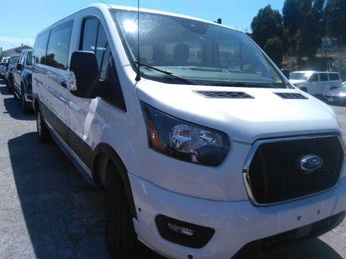 Used 2024 Ford Transit 350 XLT RWD image 4