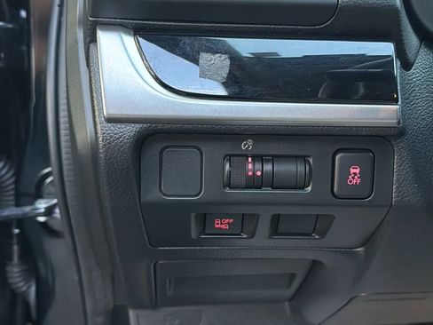 Used 2016 Subaru Crosstrek 2.0i Limited w/ Popular Package #2 image 13