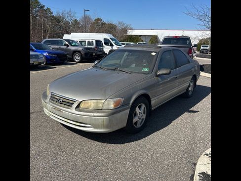 Used 2001 Toyota Camry LE image 1