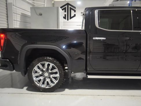 Used 2024 GMC Sierra 1500 Denali w/ Denali Reserve Package image 8
