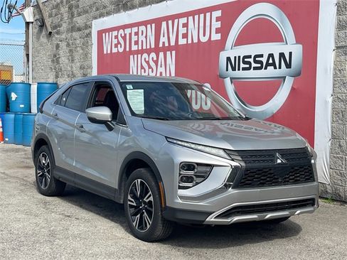 Used 2024 Mitsubishi Eclipse Cross SE image 2