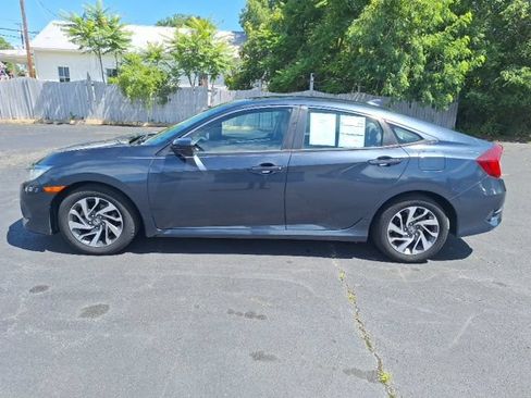 Used 2017 Honda Civic EX image 6