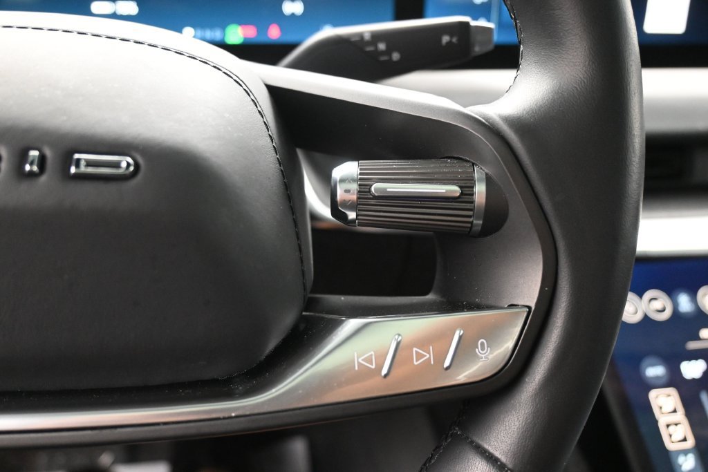 Used 2023 Lucid Air Touring AWD/4WD image 29