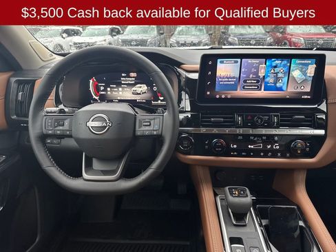 New 2026 Nissan Pathfinder Platinum image 14