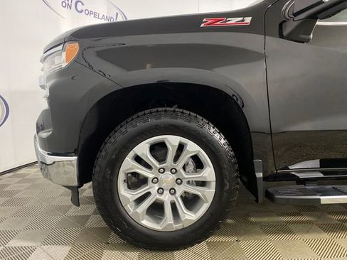 Used 2024 Chevrolet Silverado 1500 LTZ w/ LTZ Premium Package image 29