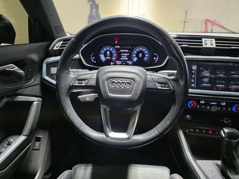 Used 2021 Audi Q3 2.0T Premium w/ Convenience Package AWD/4WD image 19