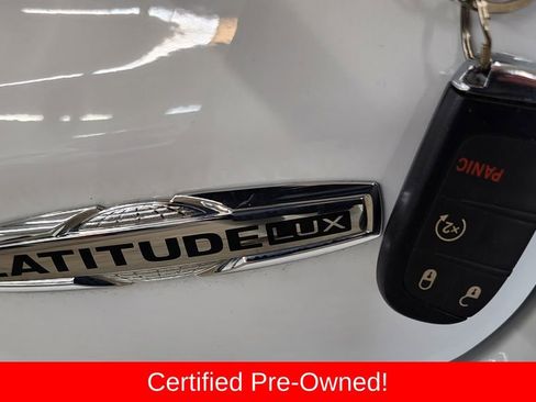 Certified 2022 Jeep Compass Latitude image 39