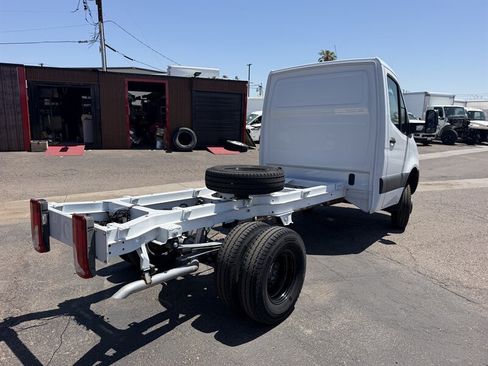 Used 2023 Mercedes-Benz Sprinter 3500 image 3