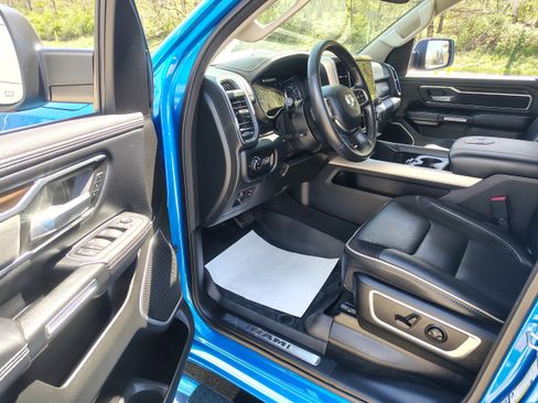 Certified 2022 RAM 1500 Laramie AWD/4WD image 17