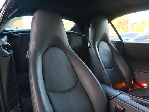 Used 2006 Porsche 911 Carrera RWD image 23