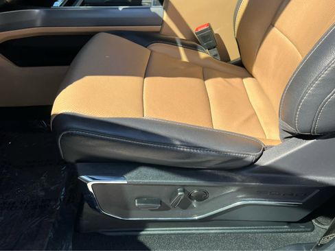 Used 2024 Ford F350 Lariat image 17