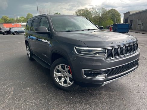 Used 2022 Jeep Wagoneer Series II image 1