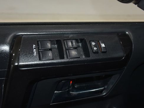 Used 2021 Toyota 4Runner TRD Off-Road AWD/4WD image 21