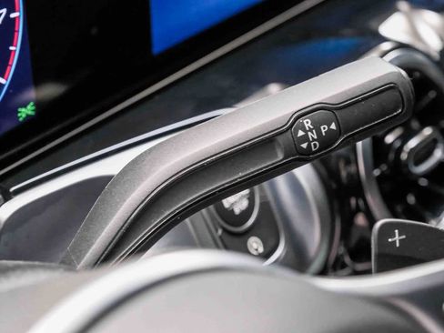 Certified 2023 Mercedes-Benz GLB 250 image 20