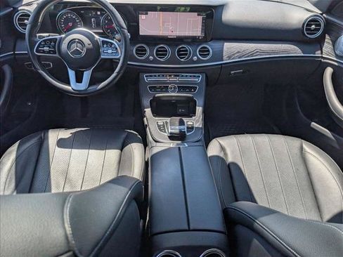 Used 2019 Mercedes-Benz E 300 image 17