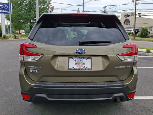 Certified 2023 Subaru Forester Premium AWD/4WD image 5