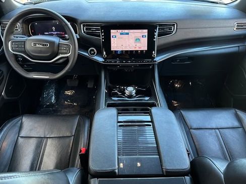 Certified 2024 Jeep Wagoneer L 4WD image 4