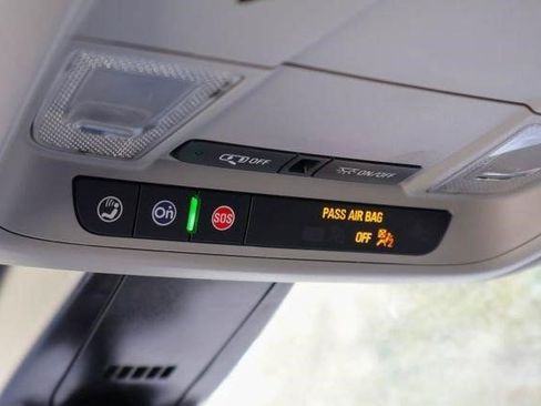 Certified 2025 Chevrolet Blazer LT image 18