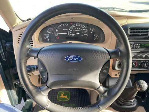 Used 2002 Ford Ranger XLT image 7