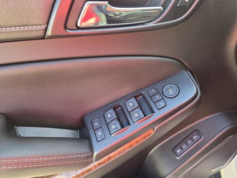 Used 2017 Chevrolet Tahoe Premier AWD/4WD image 15