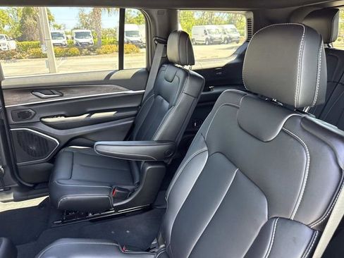 New 2026 Jeep Grand Cherokee L Limited RWD image 11