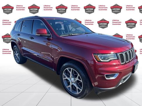 Used 2018 Jeep Grand Cherokee Limited image 3