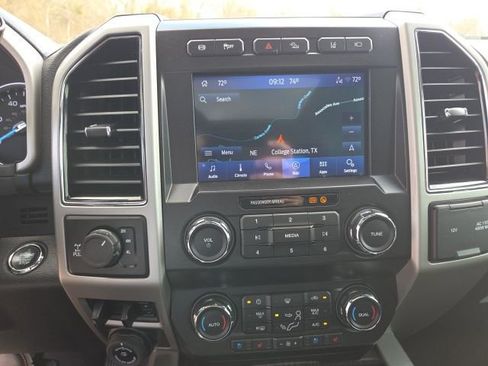 Used 2021 Ford F250 Lariat image 11