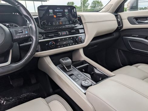 Used 2022 Nissan Pathfinder SL w/ SL Premium Package AWD/4WD image 25