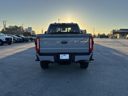 New 2026 Ford F250 Lariat w/ Black Appearance Package image 6