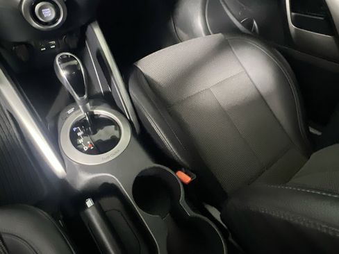 Used 2016 Hyundai Veloster w/ Option Group 03 image 26