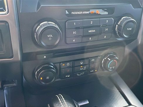 Used 2018 Ford F150 XLT w/ Equipment Group 302A Luxury image 29