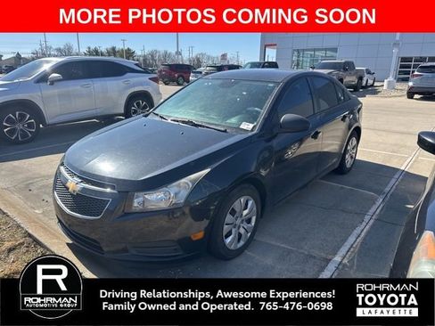 Used 2013 Chevrolet Cruze LS image 1