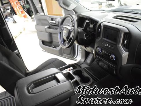 Used 2024 Chevrolet Silverado 2500 Custom w/ Custom Value Package AWD/4WD image 33